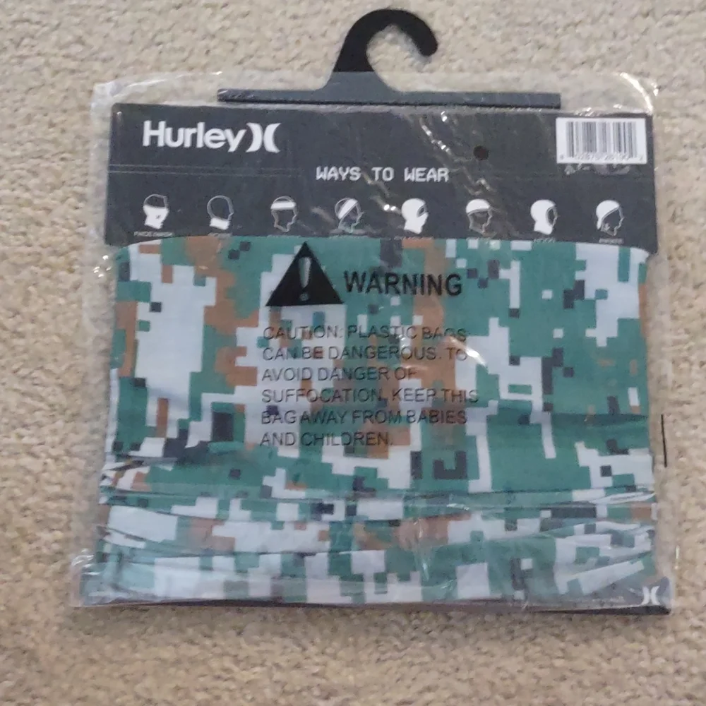 Hurley Multi-Functional Seamless Wear Gaiter